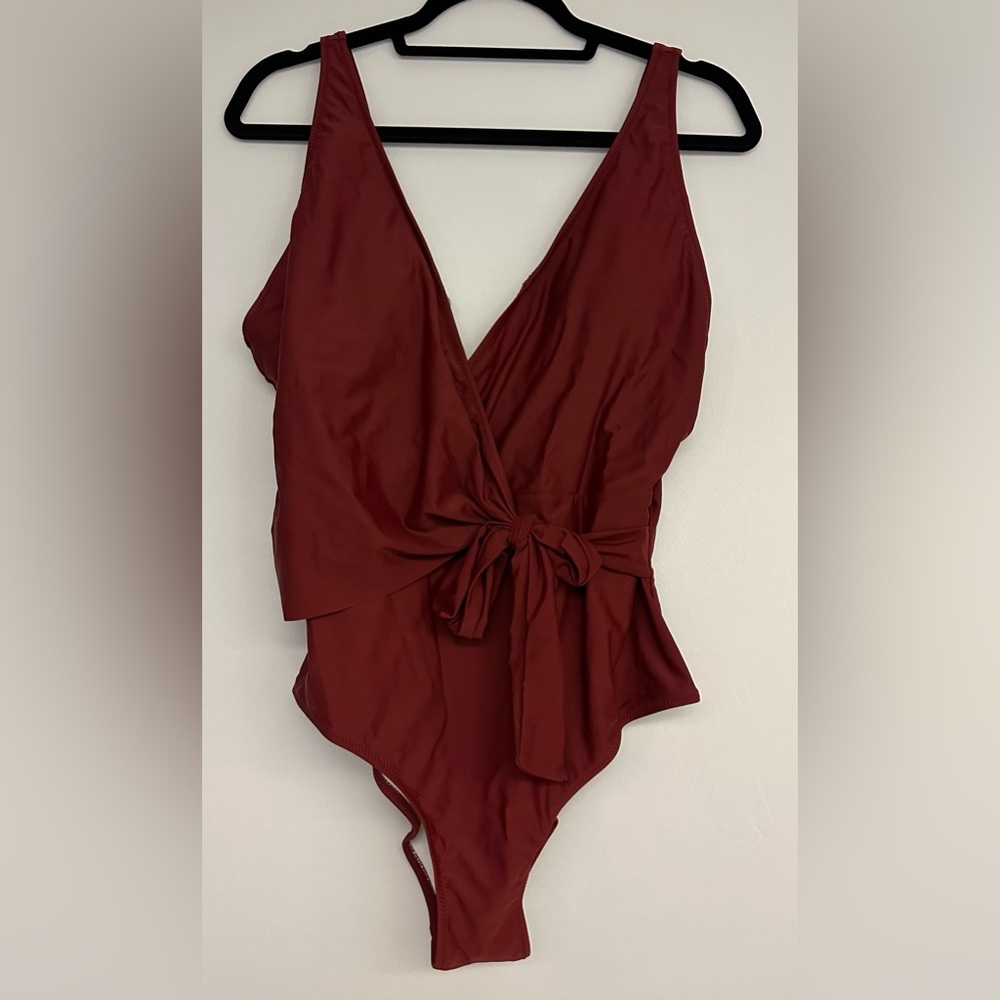 NWT Cupshe, One-piece Swimsuit, Wine color, Size XL